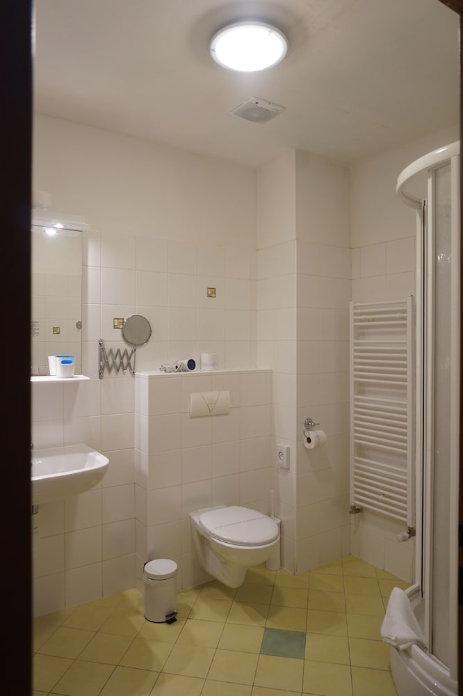 Single Room photo 2