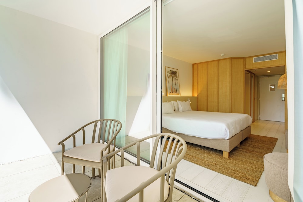 Standard Double Room, Balcony photo 3