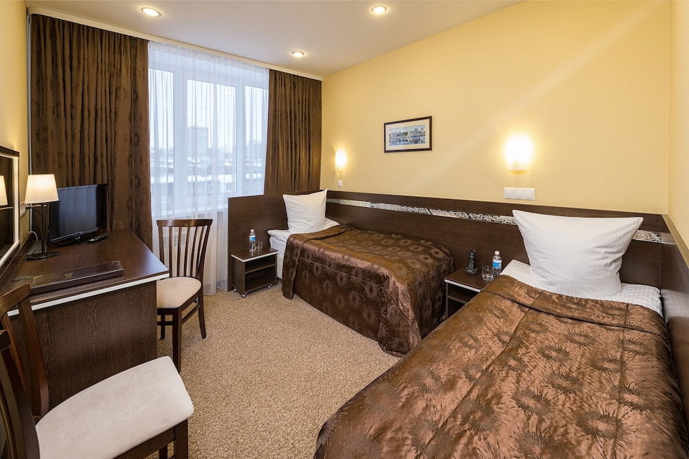 Economy Twin Room photo 1