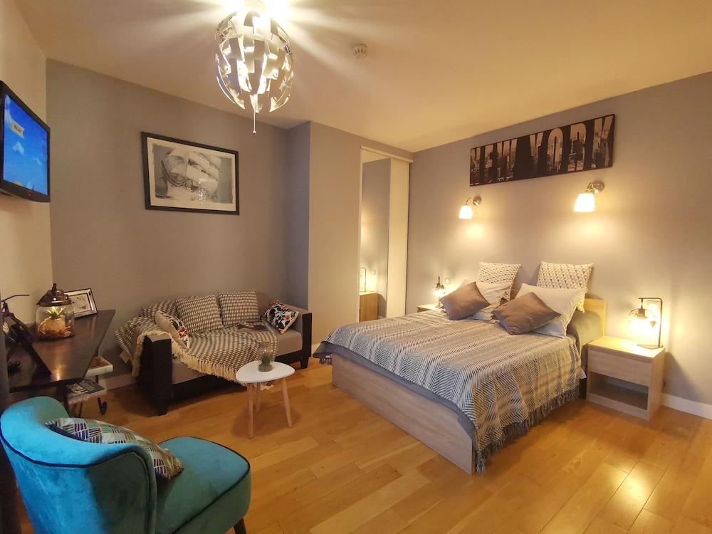 Deluxe Apartment - Photo 7