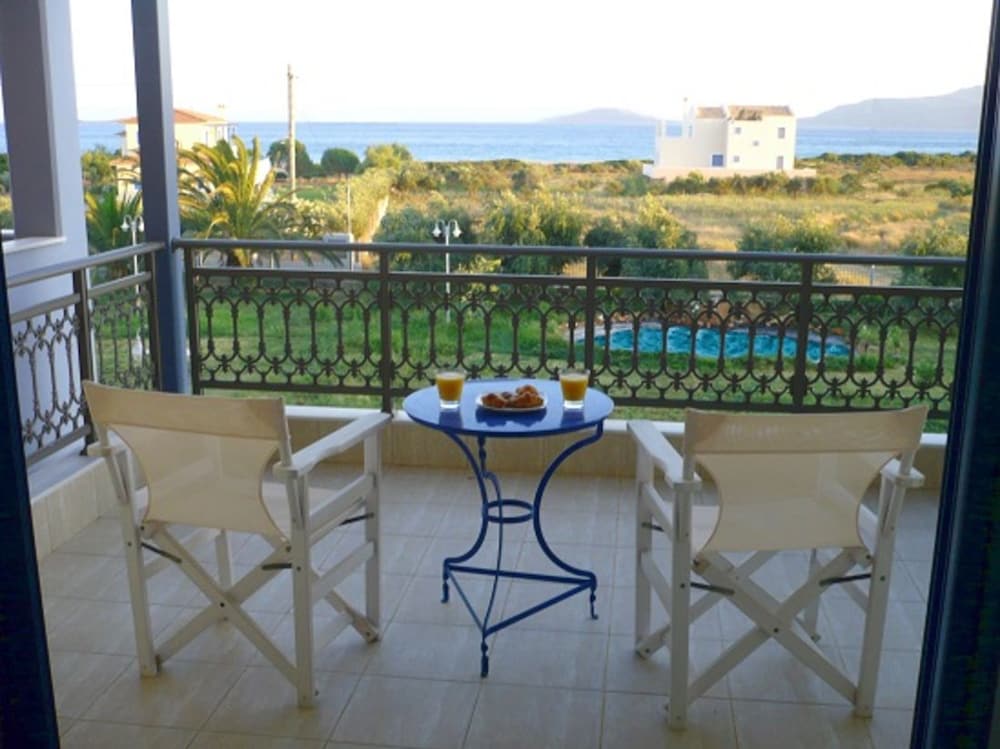 Deluxe Double Or Twin Room, Sea View photo 2