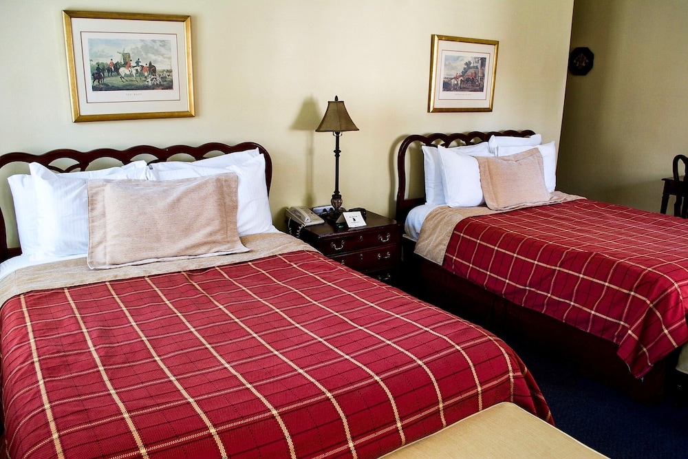 Double Room, 2 Queen Beds photo 1