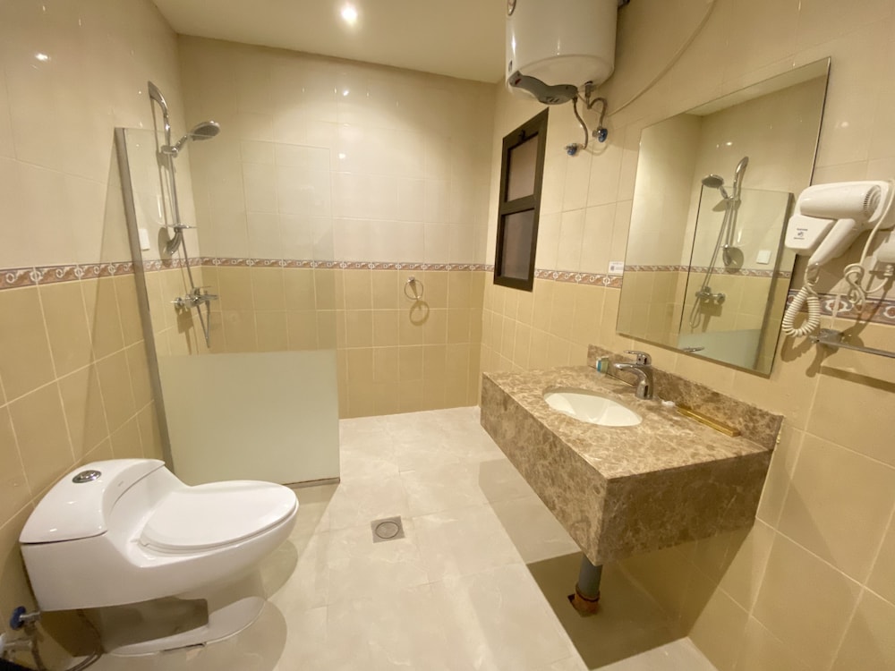 Deluxe Suite, 2 Bedrooms - Photo 2