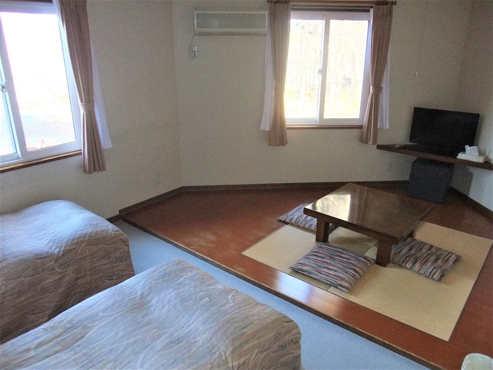 Japanese Western Style Room - Photo 1