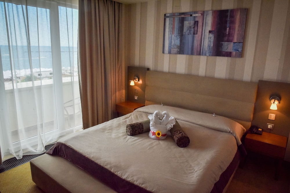 Standard Double Room, Sea View