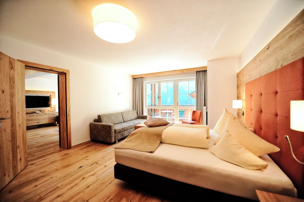 Wohlfühl Suite photo 2