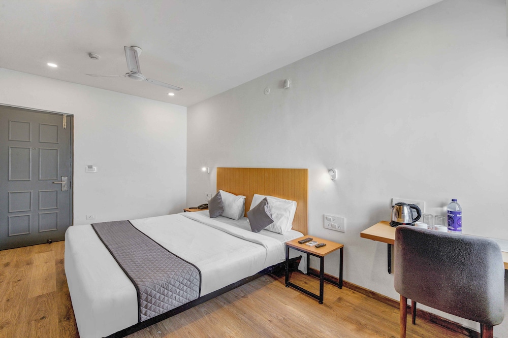 Deluxe Double Room - Photo 9