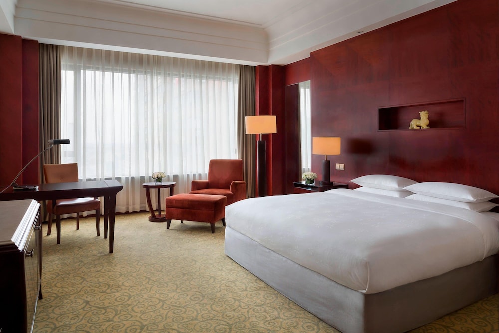 Business Room, 1 King Bed - Photo 1