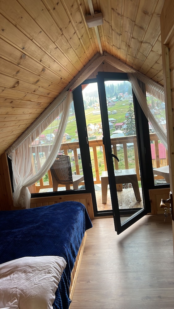 Triple Room, Balcony, Mountain View