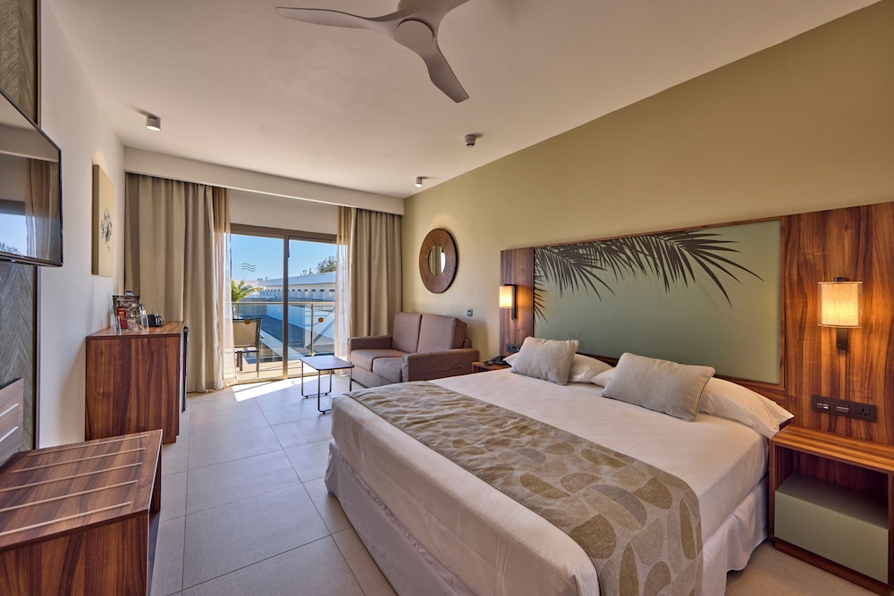 Double Room (B2C)