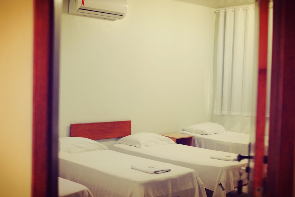 Standard Triple Room, 3 Twin Beds photo 2