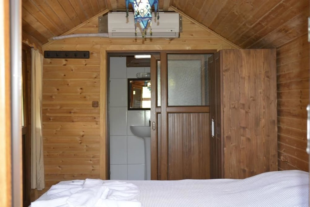 Bungalow, 1 Double Bed photo 3
