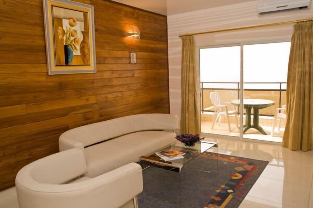 Luxury Suite