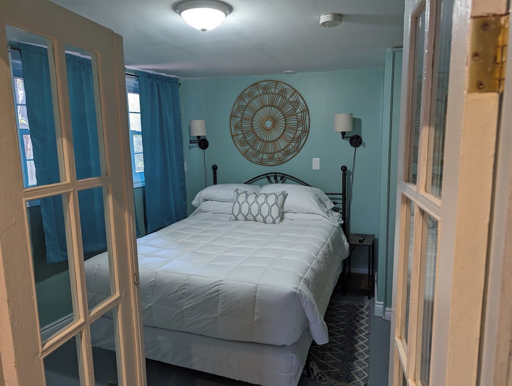 City Apartment, 1 Bedroom, Harbor View photo 3