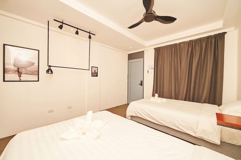 Deluxe Twin Room photo 3