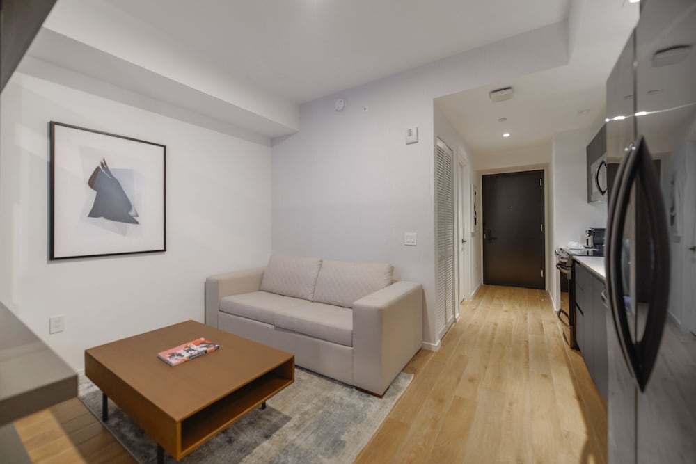 Deluxe Apartment photo 2