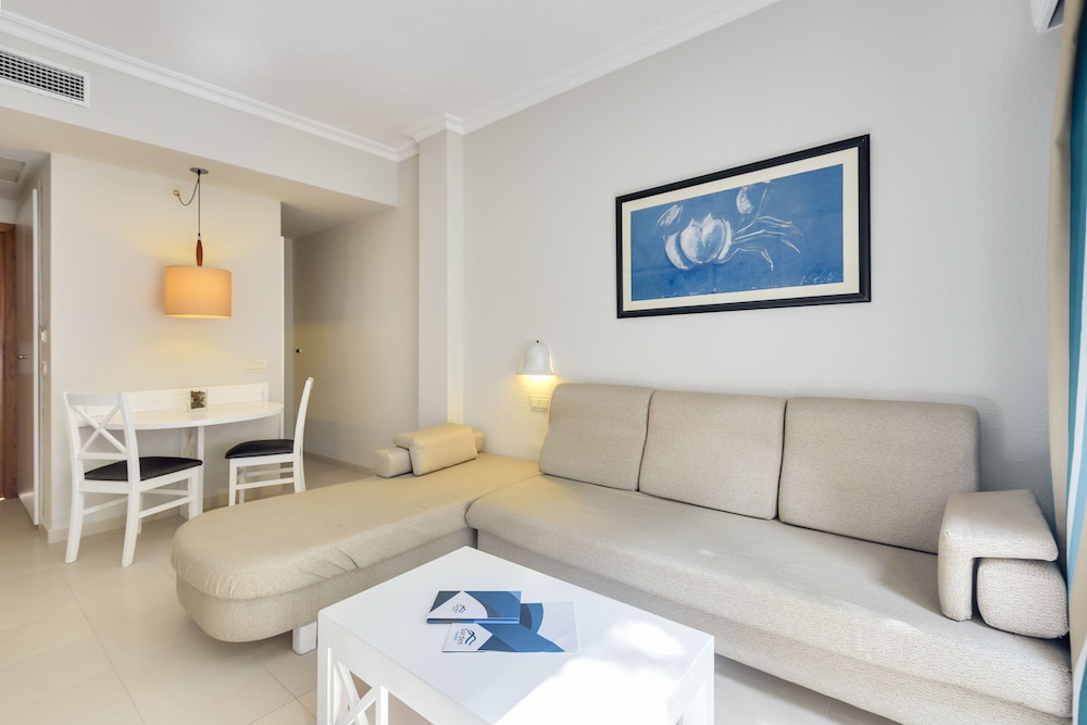 Apartment, 1 Bedroom, Balcony - Photo 6