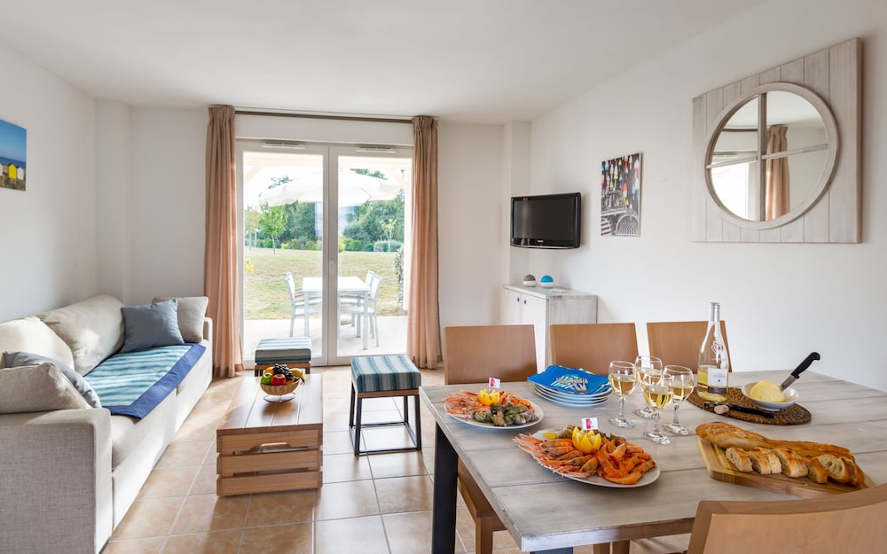 Split-level holiday home sleeps 6 photo 3