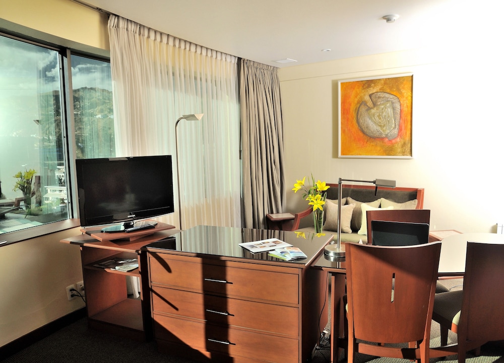 Suite, 2 Queen Beds - Photo 5