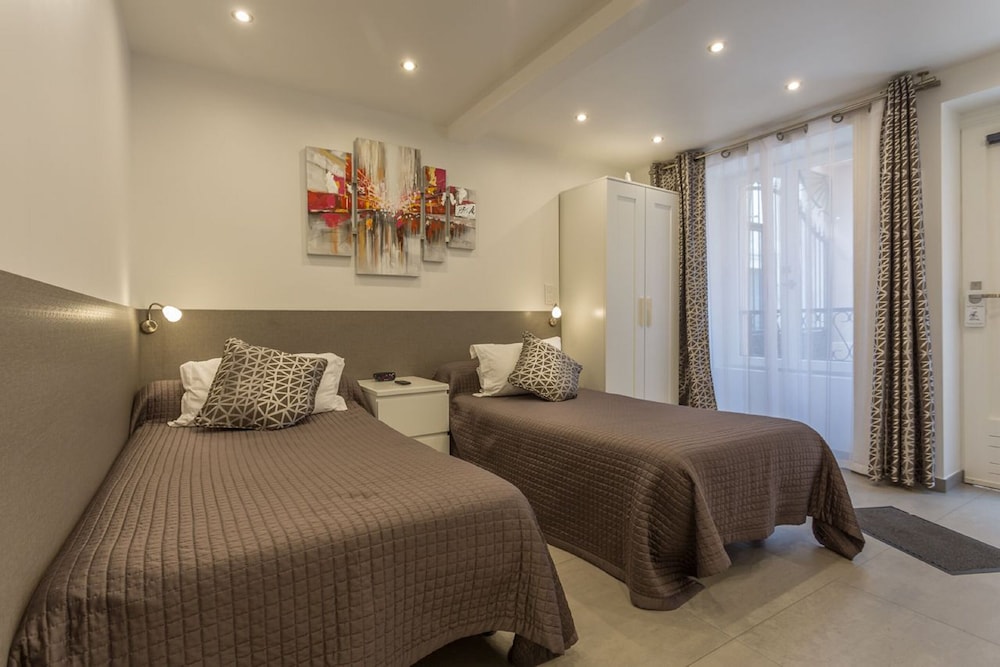 Superior Twin Room, Kitchenette