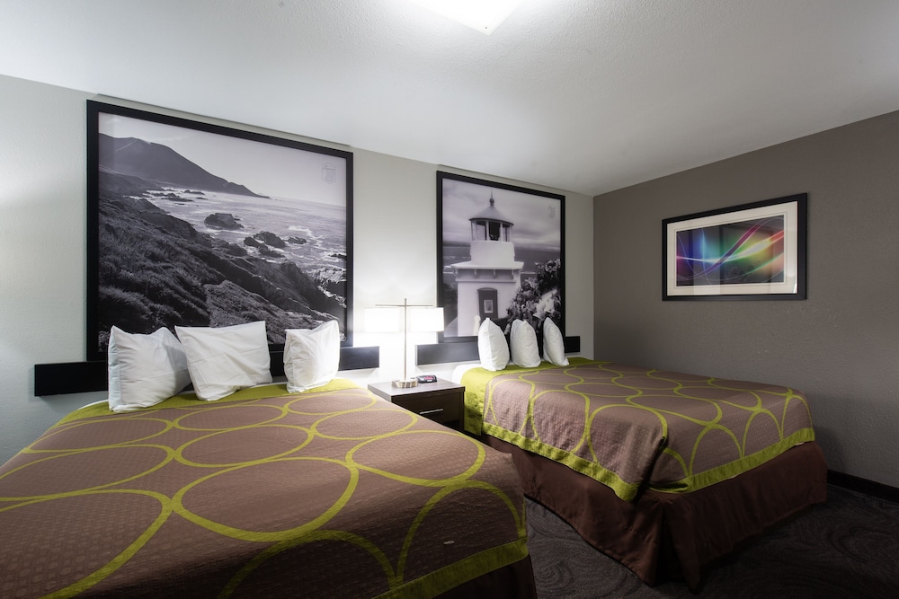 Room, Multiple Beds, Non Smoking photo 3