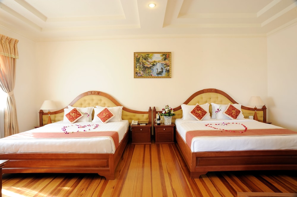 Executive Room photo 2