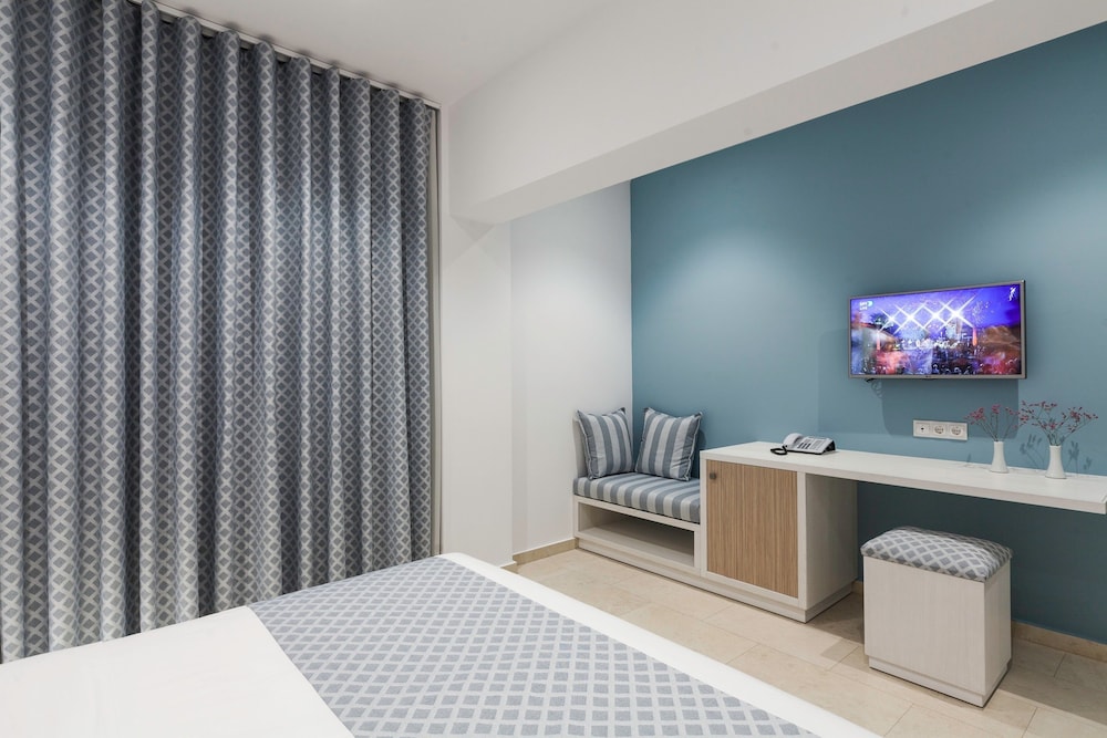 Deluxe Double Room photo 2
