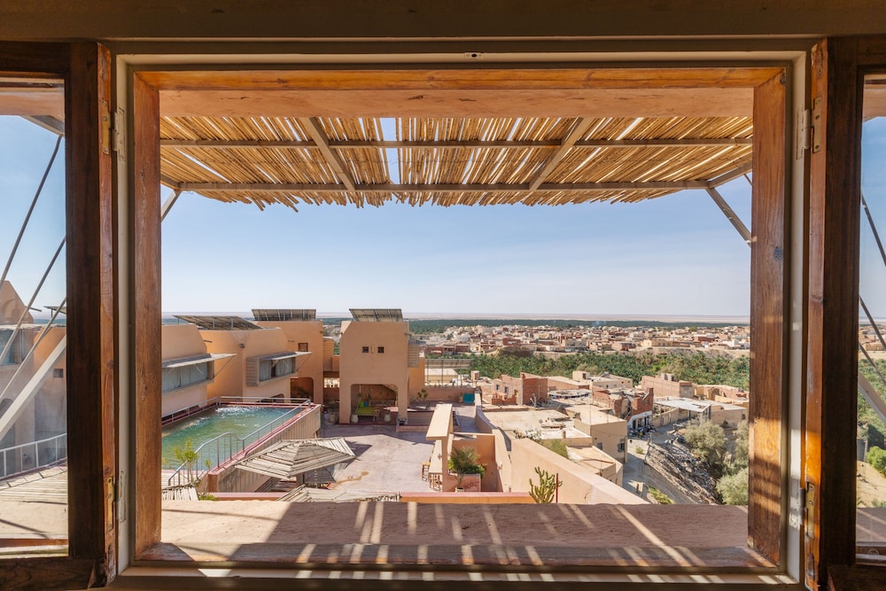Deluxe Double Room, Ensuite (Rooftop Pilotis ) photo 2