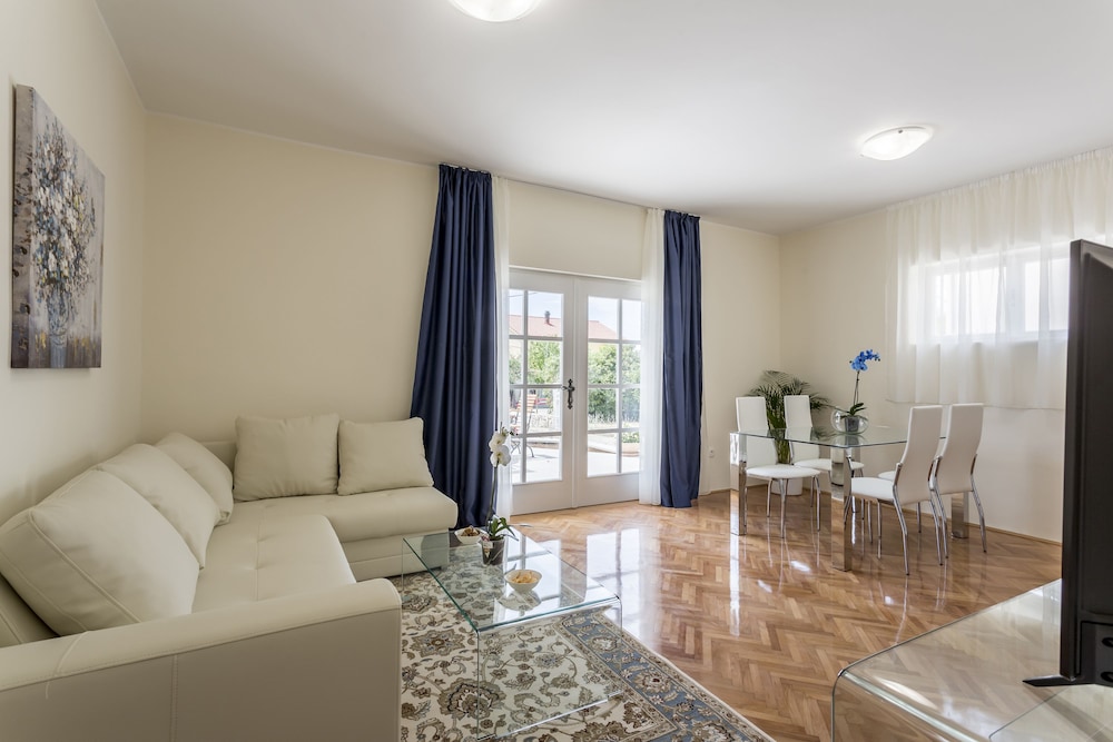 Condo, 1 Bedroom, Terrace, Garden Area photo 1