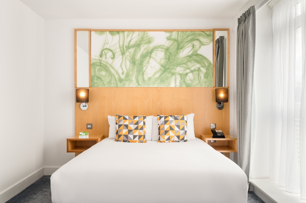Standard Room, 1 Double Bed, Accessible - Photo 6