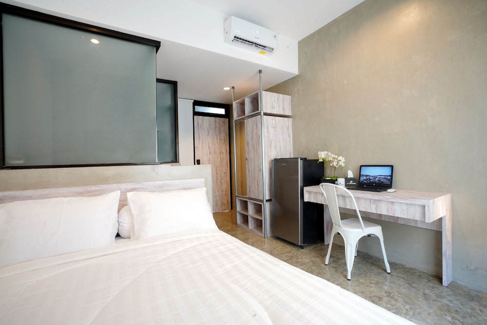 Deluxe Room - Photo 1