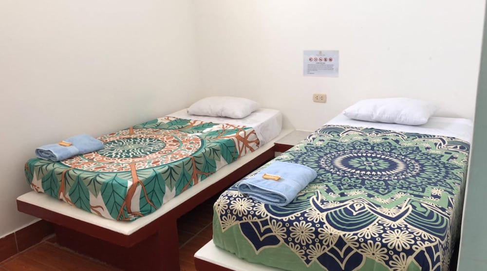 Economy Quadruple Room photo 2