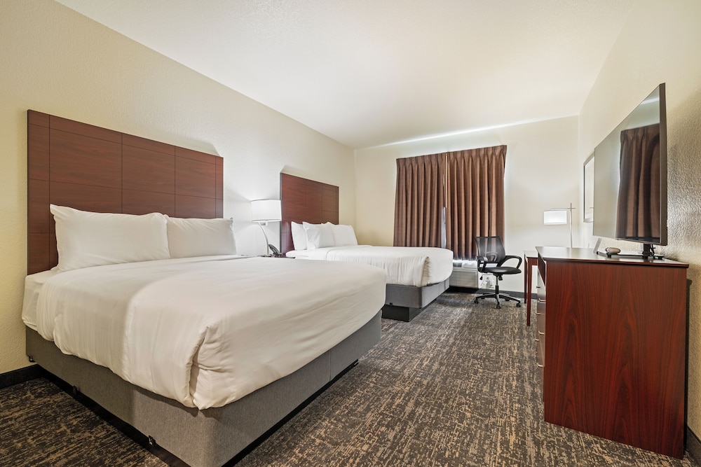 Room, 2 Queen Beds, Non Smoking (Guestroom) - Photo 1