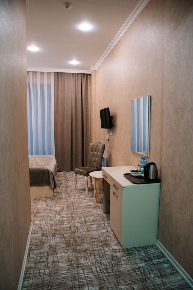 Standard Double Room, 1 King Bed, Non Smoking - Photo 22