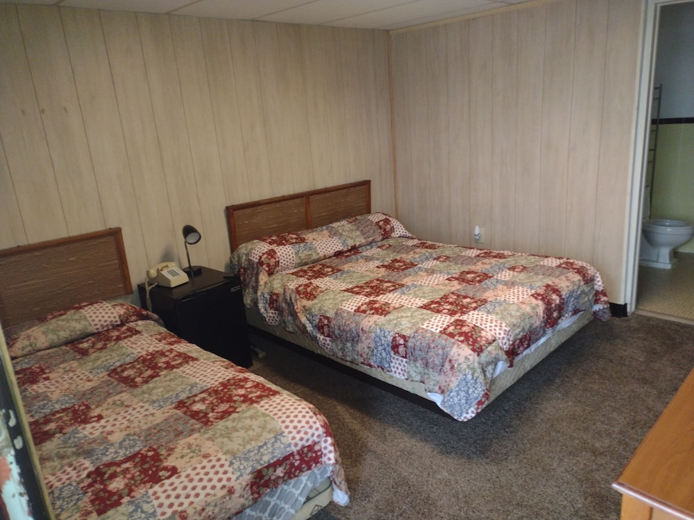 Classic Double Room, 2 Double Beds, Non Smoking photo 2