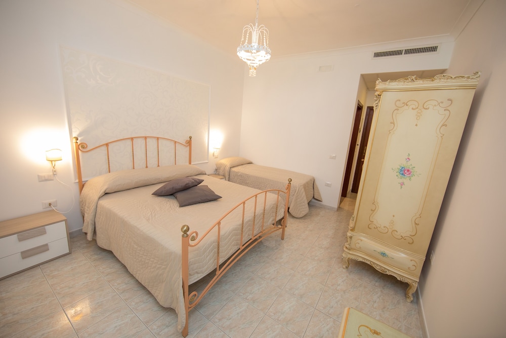 Standard Triple Room photo 1