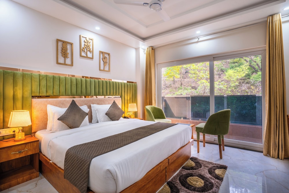 Deluxe Room - Photo 5