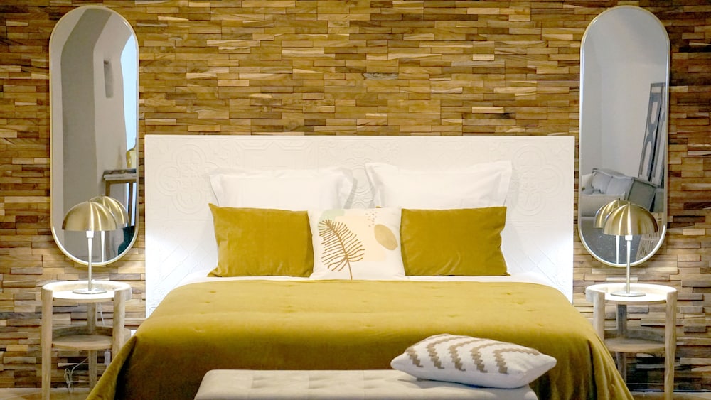Deluxe Suite, 1 Queen Bed, Hot Tub (Suite Cocon) photo 1