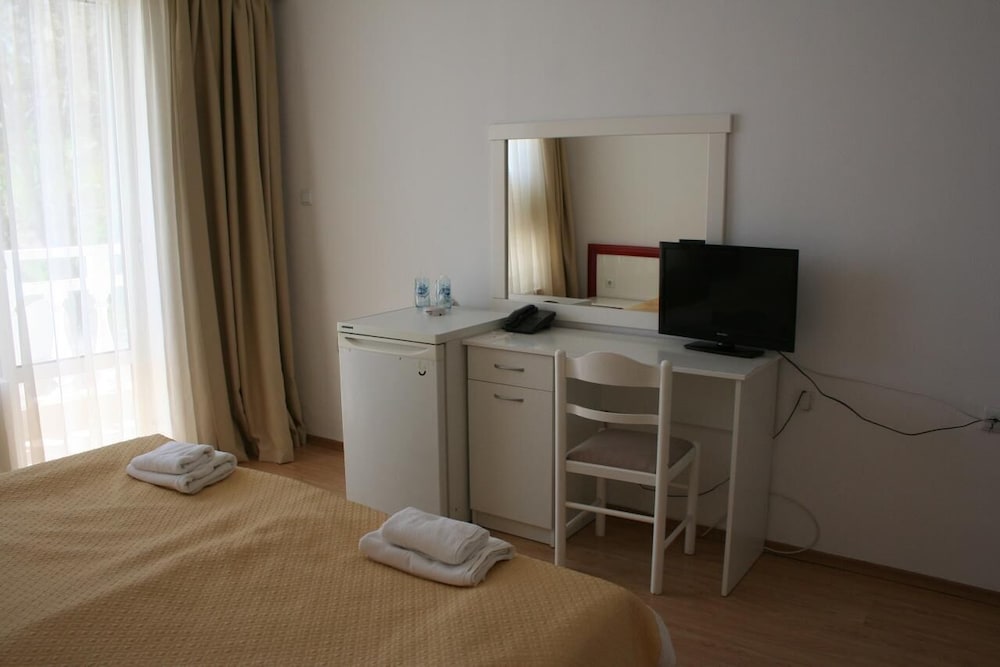 Triple Room, Partial Sea View photo 2