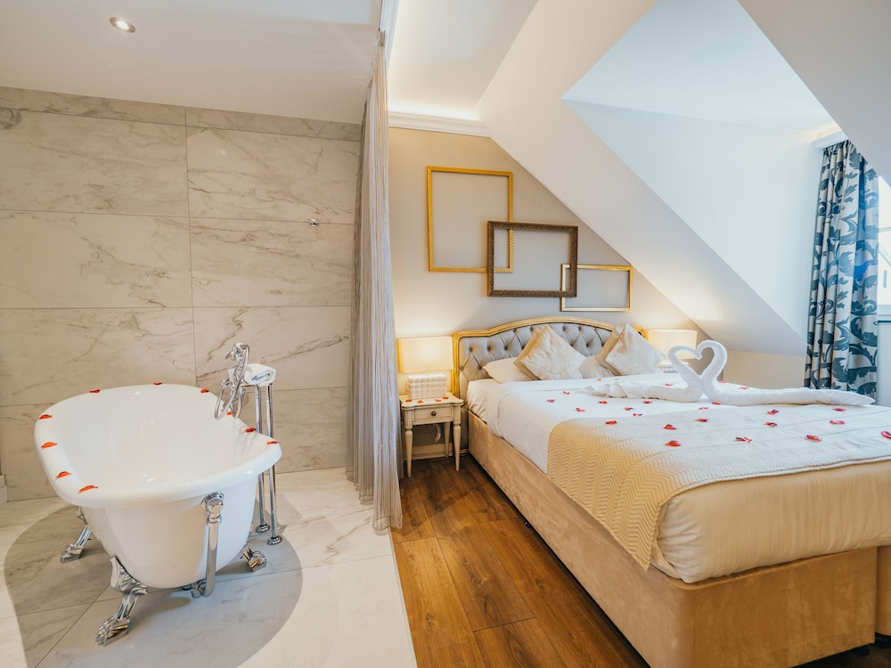 Superior Room - Photo 1