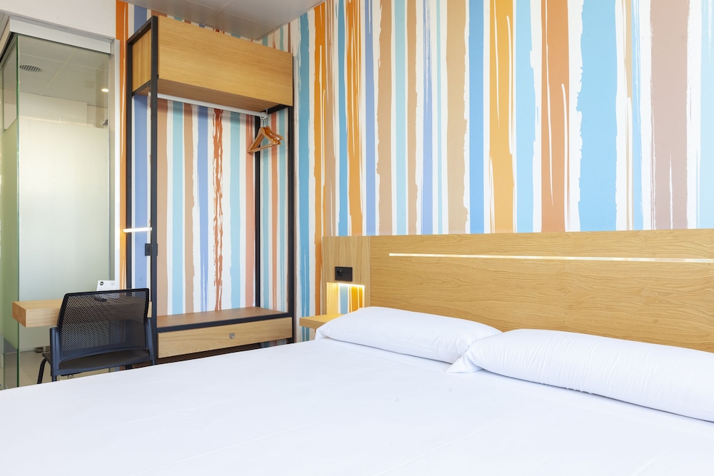 Standard Room - Photo 12