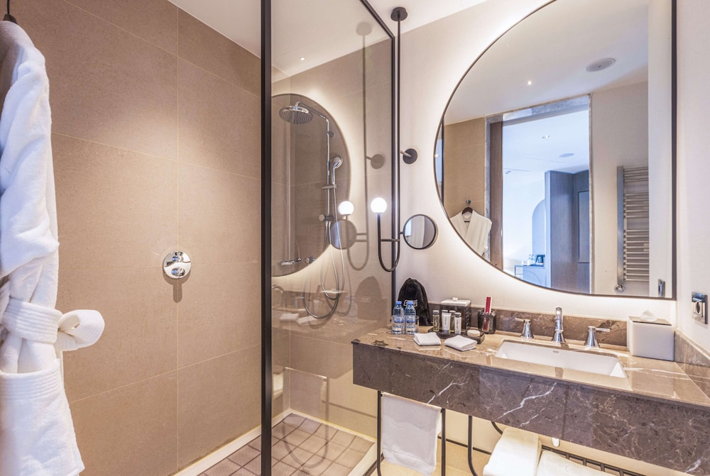 Junior Suite with Balcony, Canal View - Photo 3