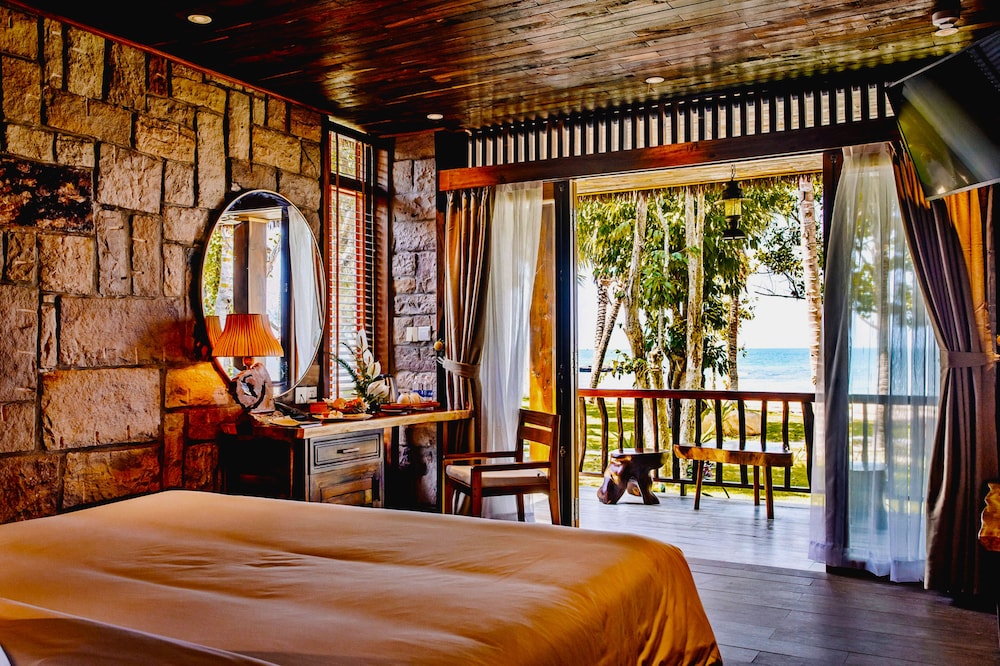 Ocean Bay Beach Room King - Photo 1