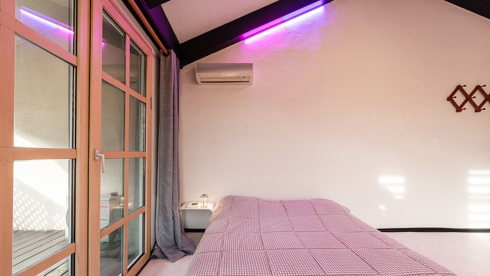 Basic Room, 1 Bedroom (Room 301) - Photo 4
