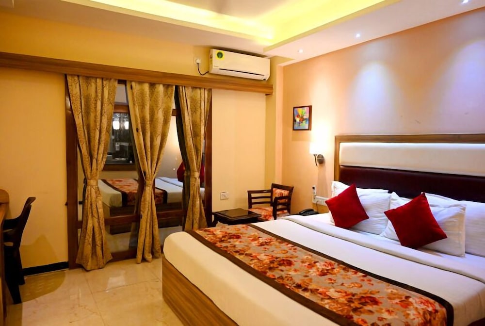 Deluxe Room - Photo 2