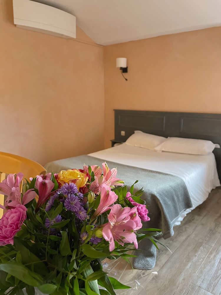 Comfort Room for 1 person