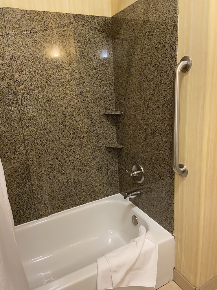 Suite, Multiple Beds, Balcony (Wet Bar) - Photo 10