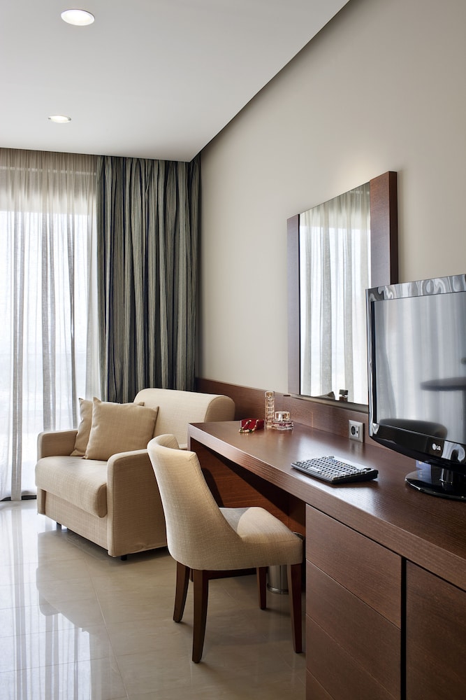 Deluxe Double Room, Garden View photo 3