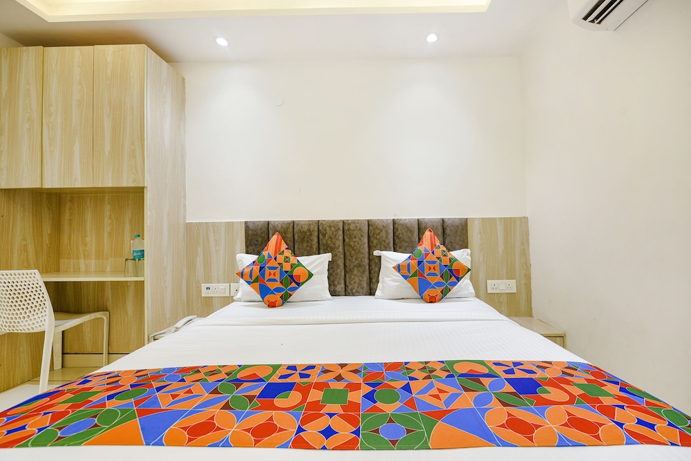 Deluxe Room - Photo 3