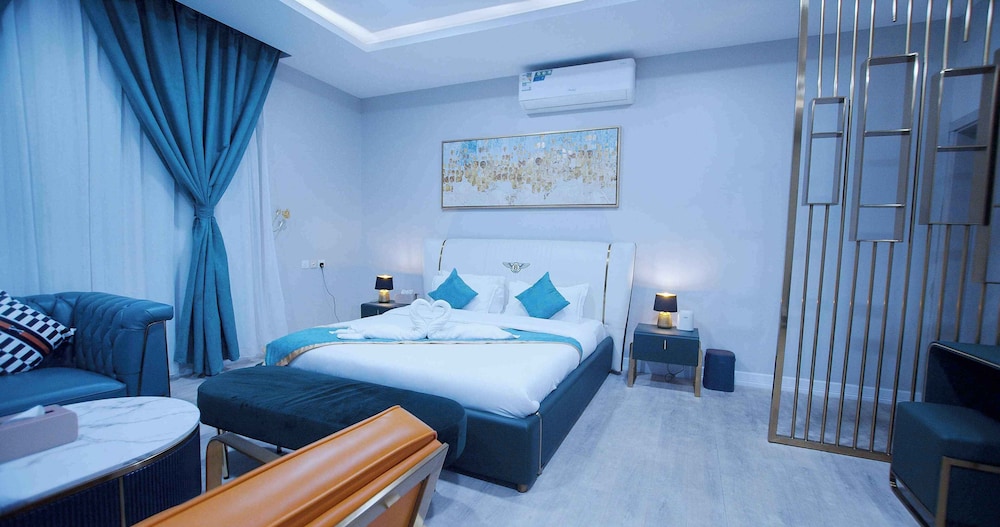 Comfort Villa, City View